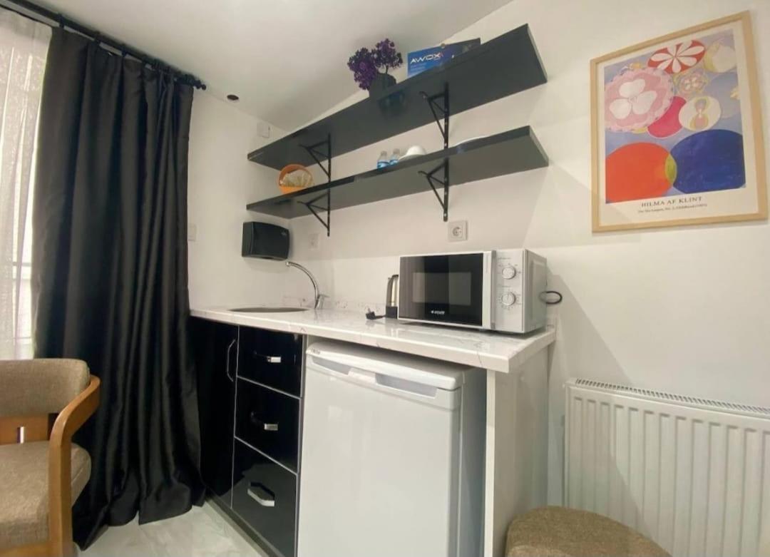 Apartment Nostalgia
